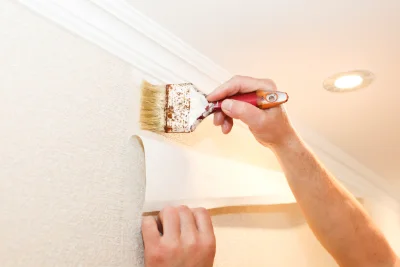 Pose de papier peint à Langesse — revêtements muraux et toiles de verre